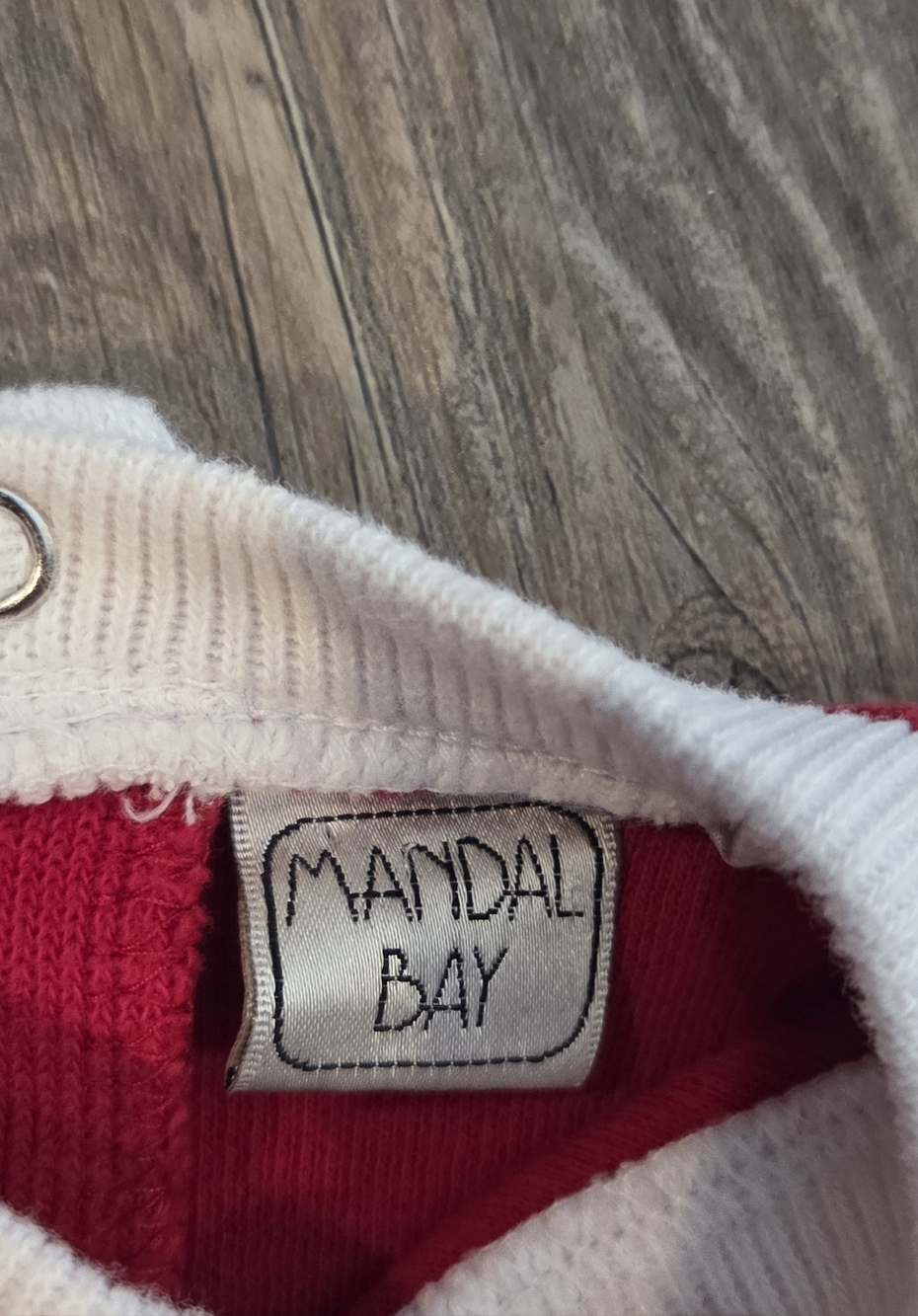 Vintage Mandal Bay Santa Suit Size: 24 Mo. - Picture 2 of 3